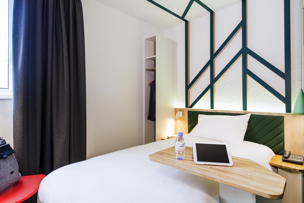 Ibis Styles Rouen Val De Reuil Hotel Val-de-Reuil Exterior photo