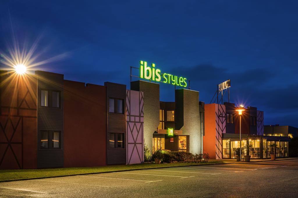 Ibis Styles Rouen Val De Reuil Hotel Val-de-Reuil Exterior photo